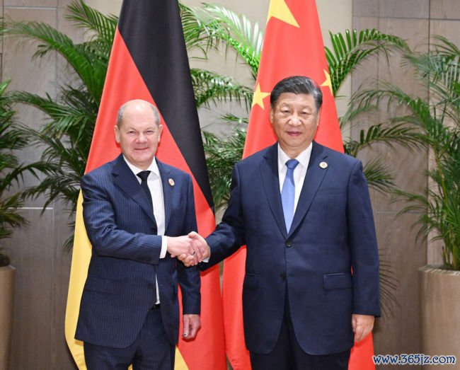 习近平会见德国总理朔尔茨